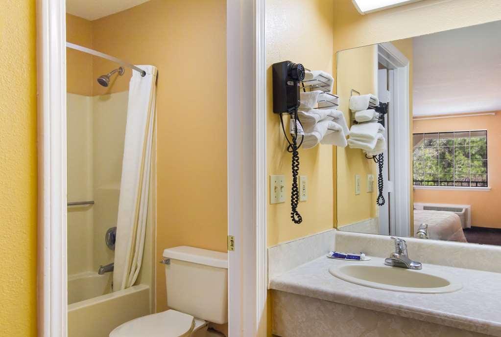 Americas Best Value Inn Darien Exteriér fotografie