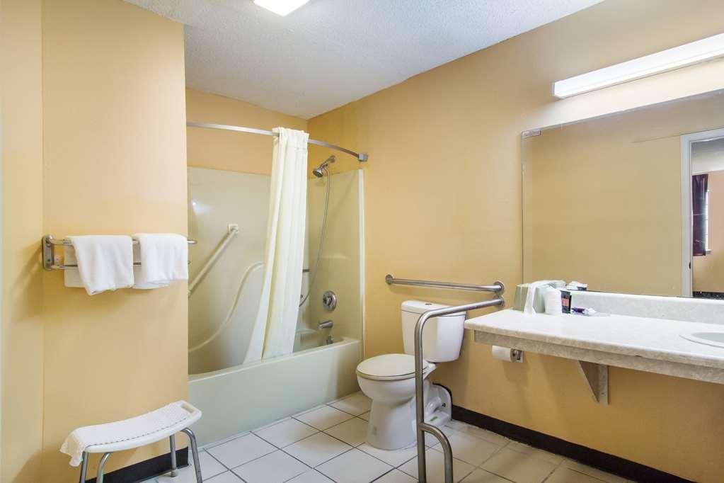 Americas Best Value Inn Darien Exteriér fotografie