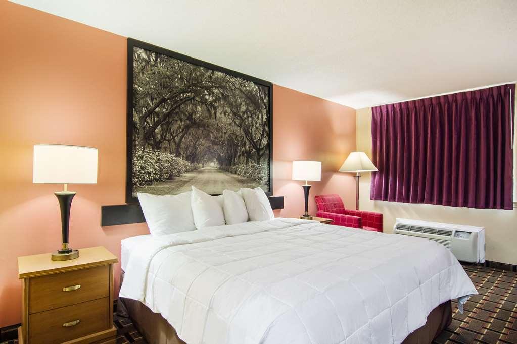 Americas Best Value Inn Darien Pokoj fotografie