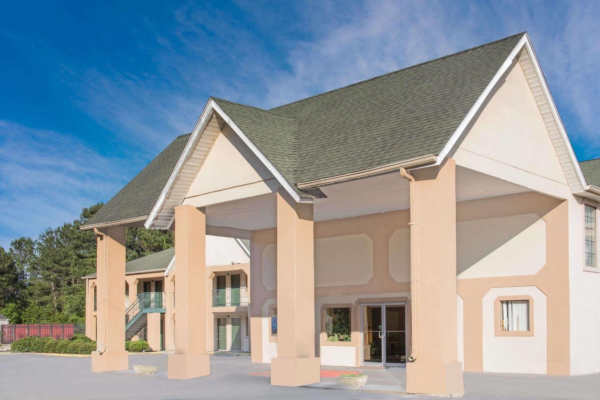 Americas Best Value Inn Darien Exteriér fotografie