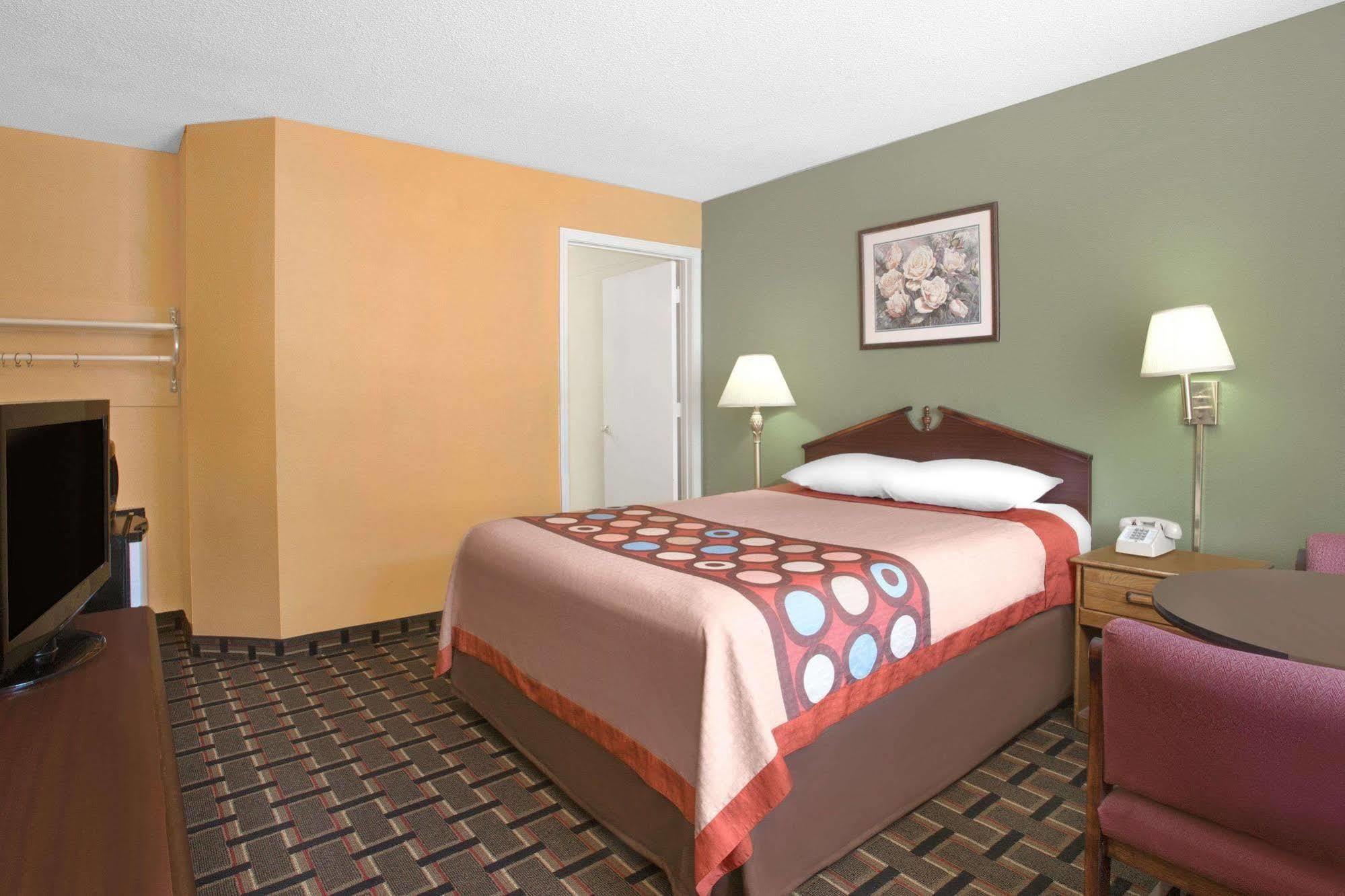 Americas Best Value Inn Darien Exteriér fotografie