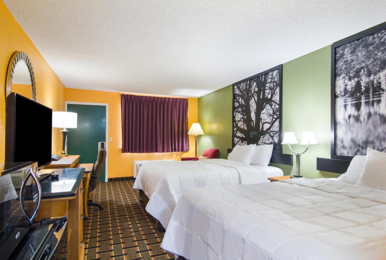 Americas Best Value Inn Darien Exteriér fotografie