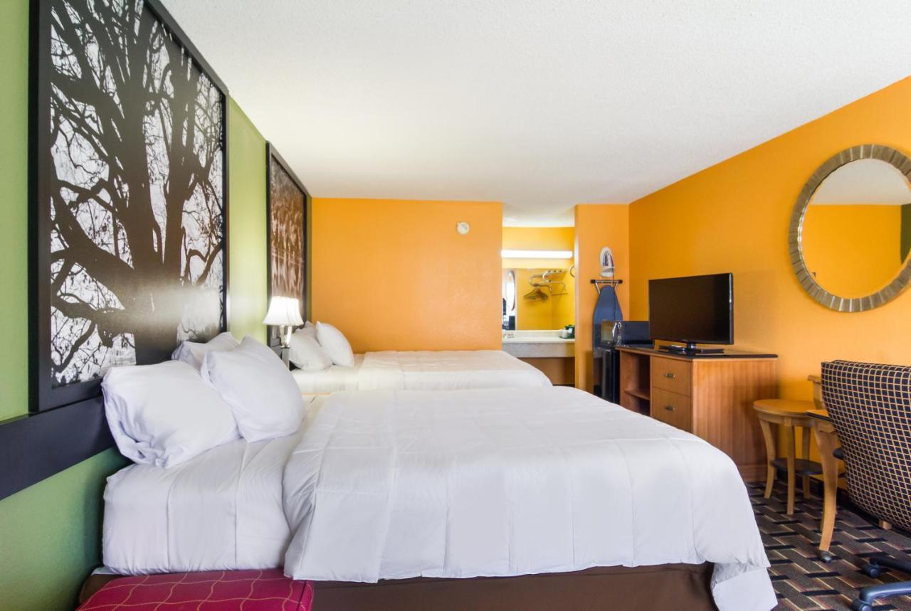 Americas Best Value Inn Darien Exteriér fotografie
